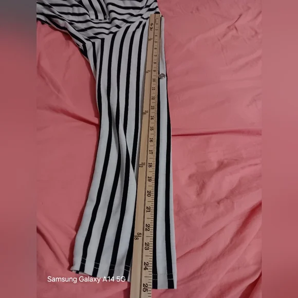 Black/White Striped Blouse, Zip Front Roll Tab Sleeves 3XL - Picture 9 of 13